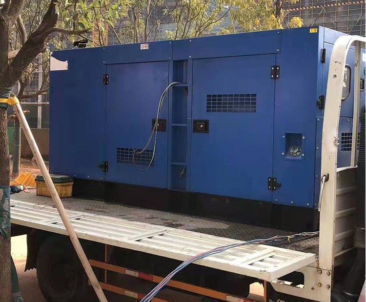 西盟柴油发电机组空气滤清器多久更换一次？