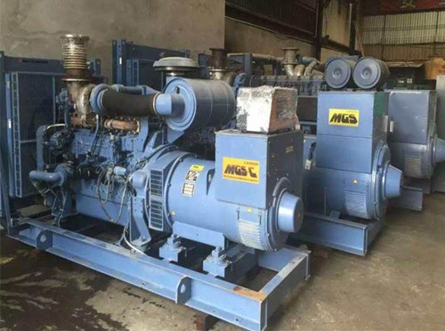 西盟发电机组带负载降电压是什么原因照成的？