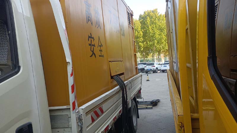 西盟如何判断柴油发电机组和UPS电源的切换时间是否符合要求？