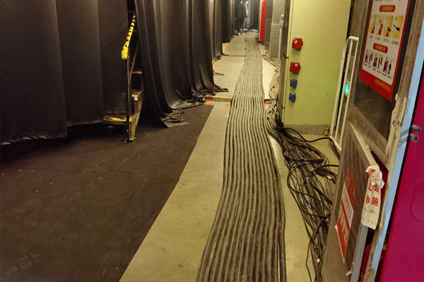 西盟柴油发电机组的输出电压可以调节到哪些范围？